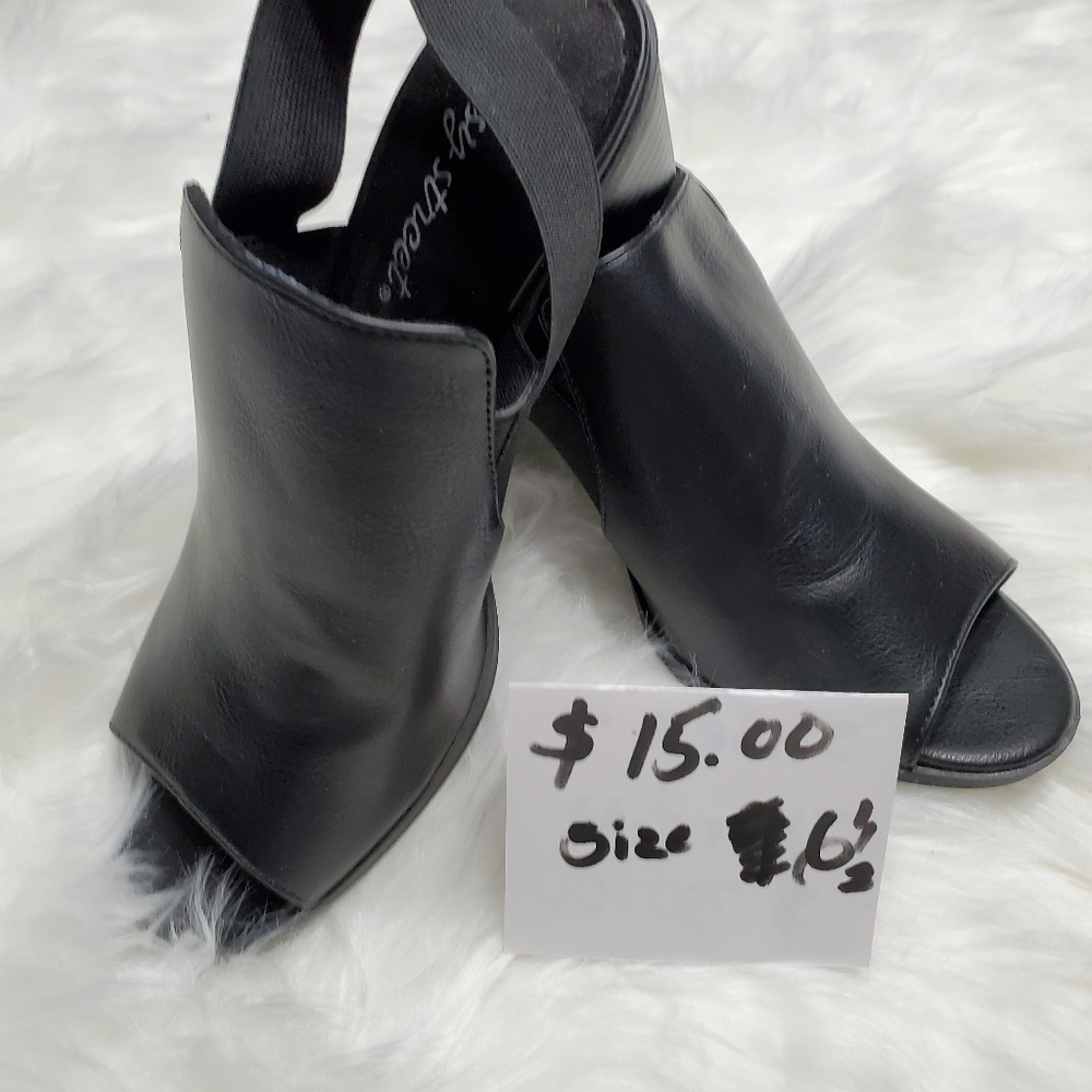 Shoes - Picture 10 of 16